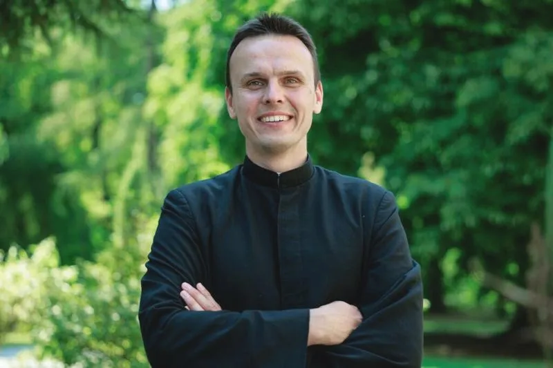 Jak spełnić swoje marzenia i zostać księdzem po studiach?