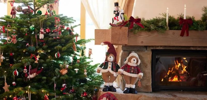 Jak ubrać dom na Boże Narodzenie? Pomysły na ciepłe i stylowe dekoracje