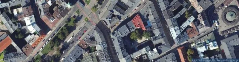 Jak właściwie zwracać się do księdza przez telefon, by nie popełnić faux pas?