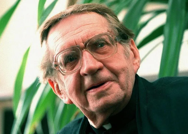 Odkrywając tajemnice: kim był ksiądz Jan Twardowski, mistrz poezji i duchowości?