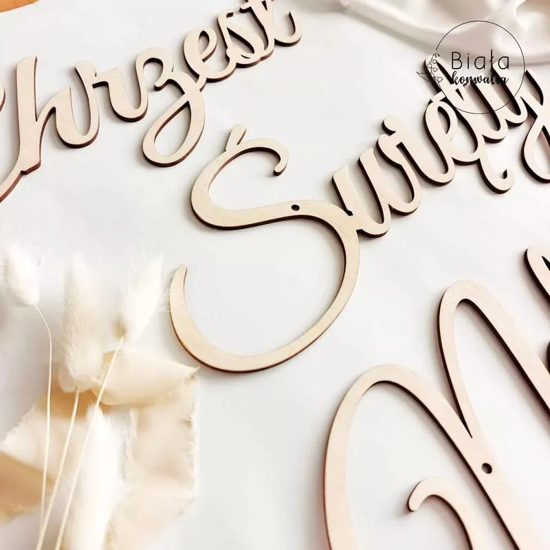 Przewodnik po przygotowaniach: Co potrzebne do chrztu świętego?