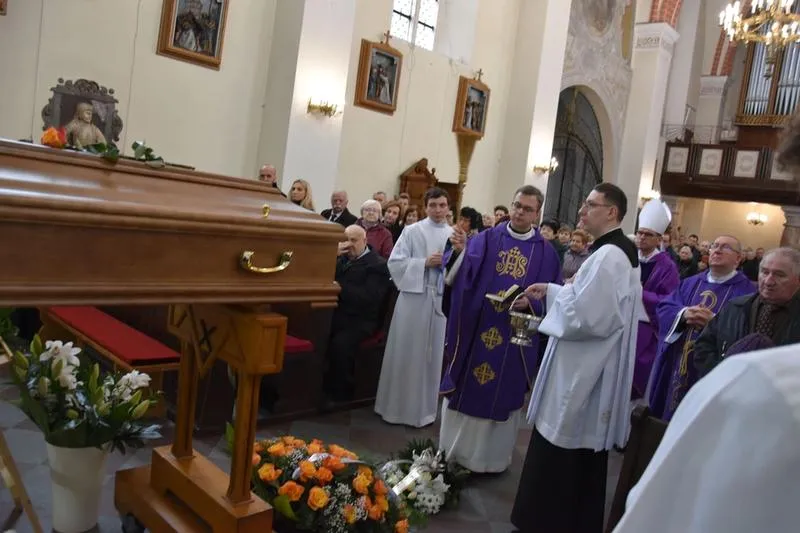 Koronka za zmarłych