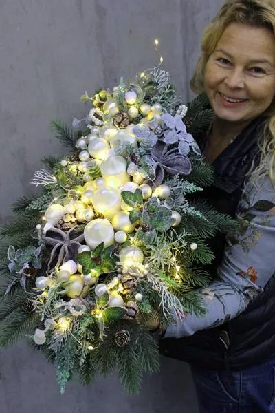 Kwiaty do kościoła na adwent