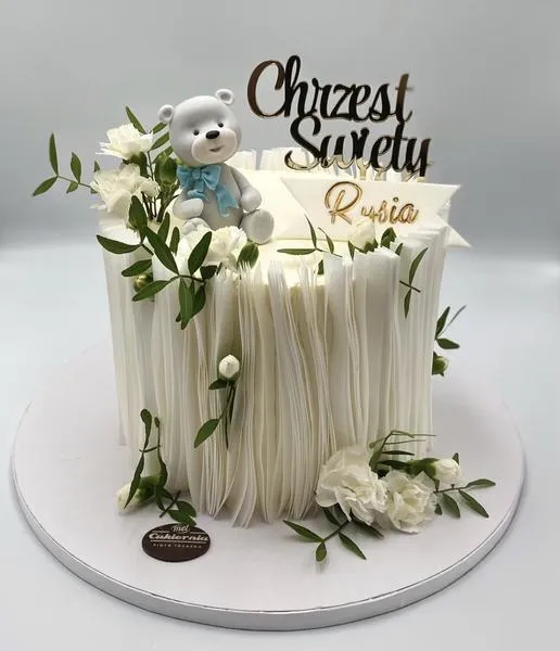 Wybór tortu na chrzest